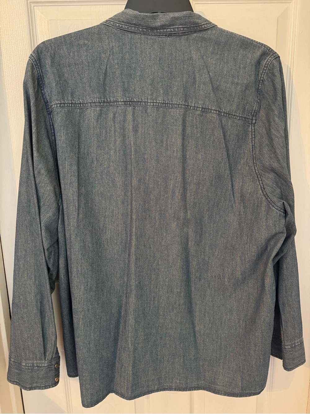 Jones New York Jeans Shirt (Size 2X). EUC - Picture 6 of 14